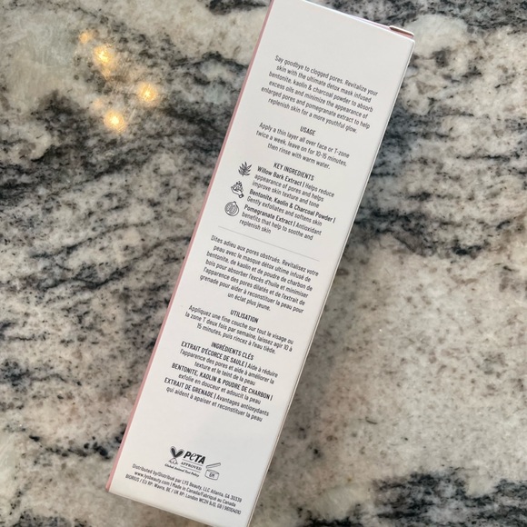 LYS BEAUTY | Think Deep Pore Minimizing Detox Mask with Pomegranate + Charcoal - Picture 3 of 3